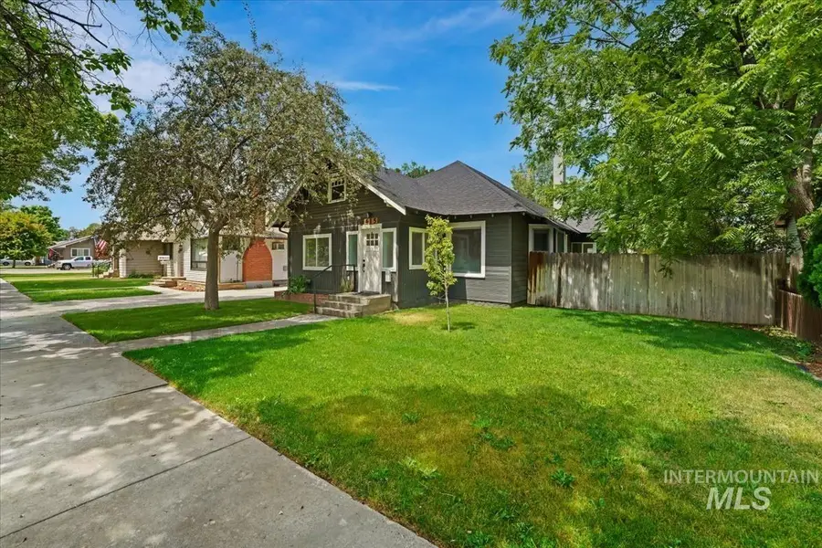 415 6th Ave S, Nampa, ID 83651 - #2