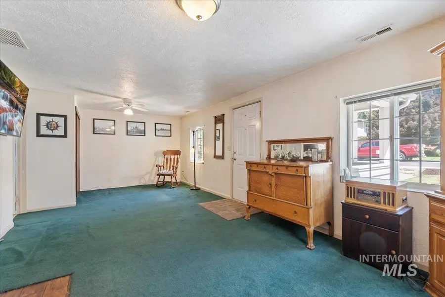 1817 N 25th St, Boise, ID 83702 - #3
