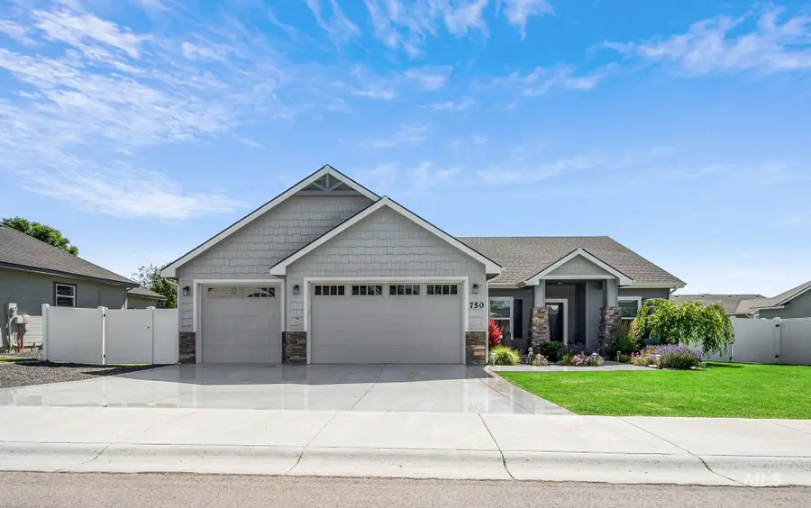 750 Zinnia St, Fruitland, ID 83619 - #2