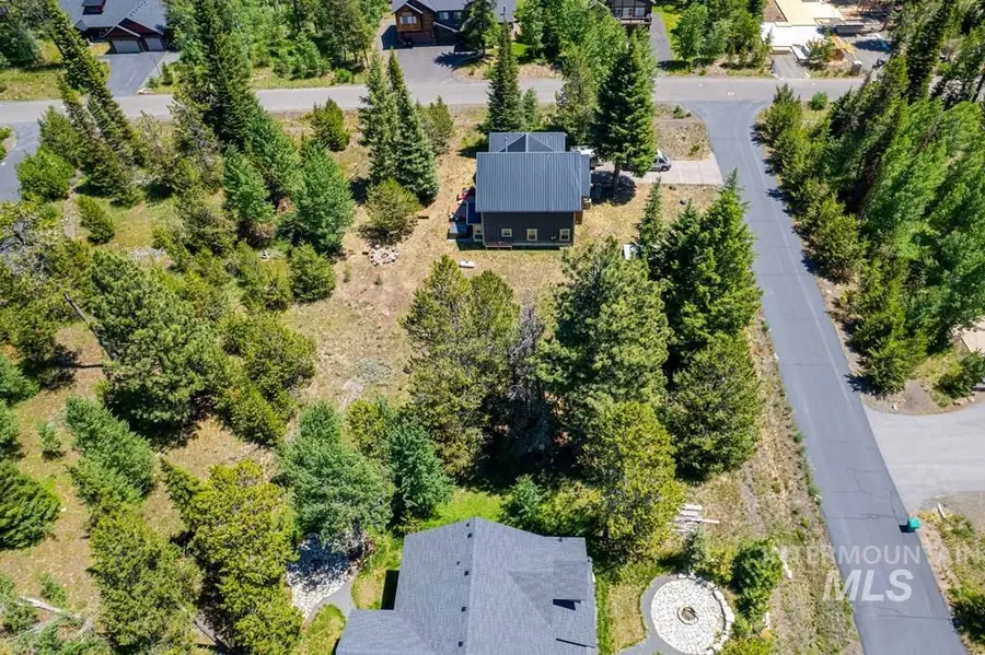 12 Cross Country Ct., Donnelly, ID 83615 - #2