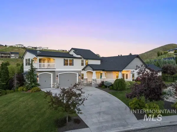 2177 W Winter Camp Dr, Boise, ID 83703