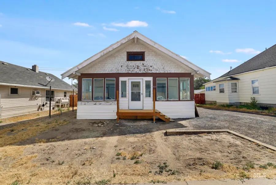 212 8th Ave S, Buhl, ID 83316 - #2