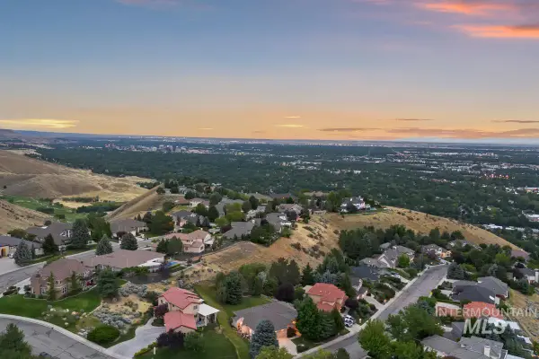 3949 W Quail Ridge, Boise, ID 83703