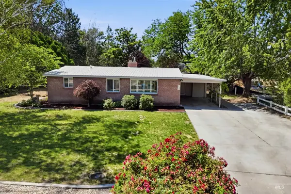 1725 E Sherman Ave, Nampa, ID 83686