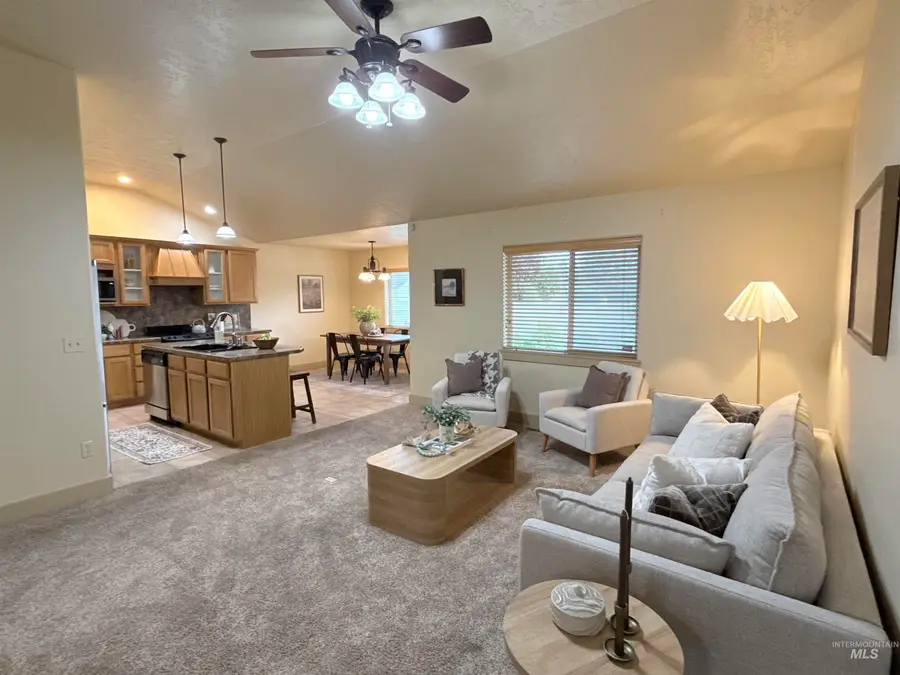 937 Oakwood Ave, Burley, ID 83318 - #2
