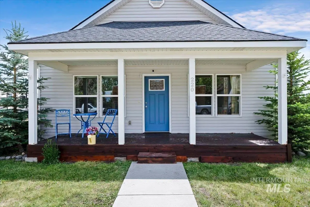220 E Garnet, Fairfield, ID 83327 - #1
