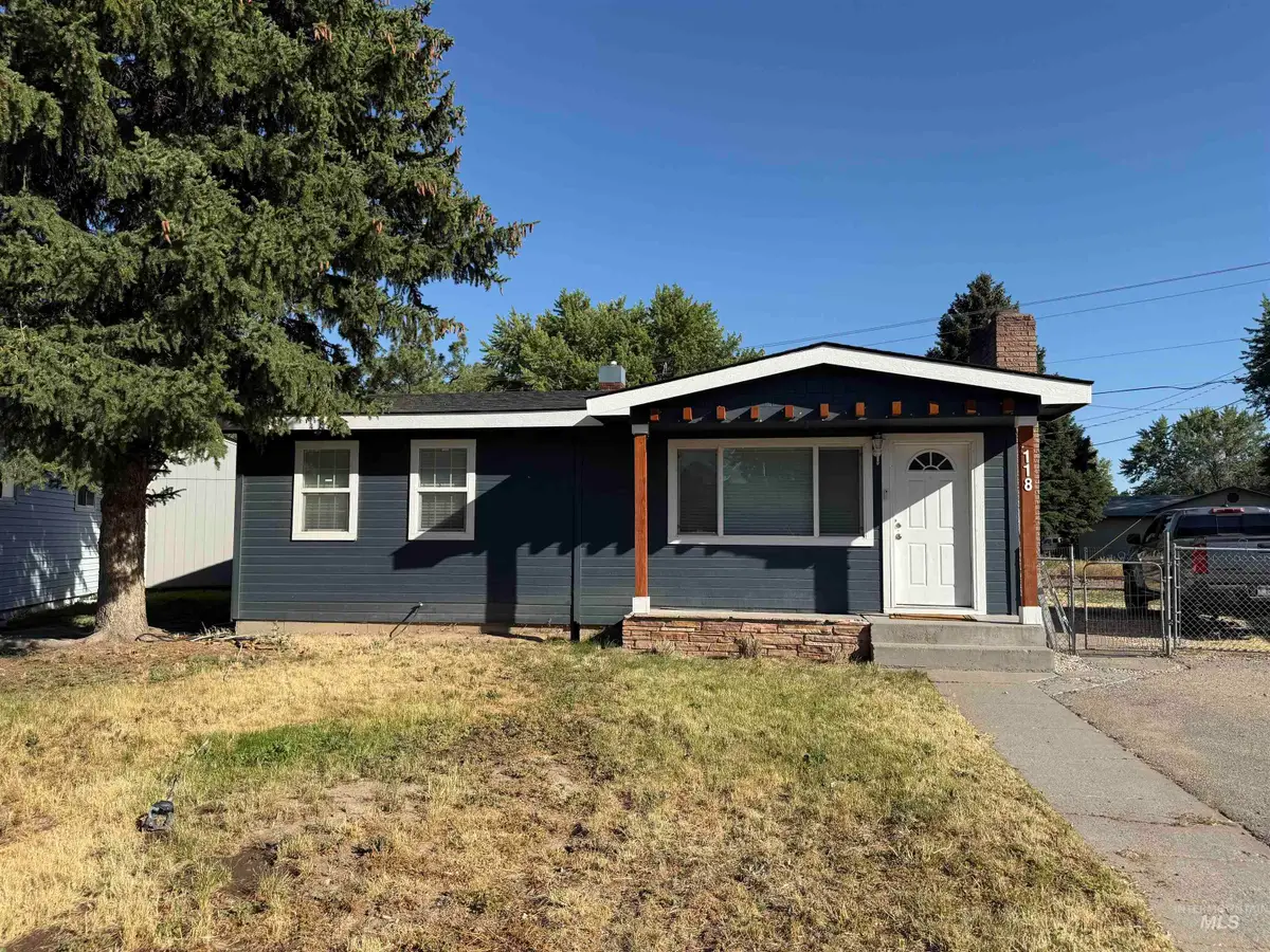 118 Baker Dr, Mountain Home, ID 83647 - #1