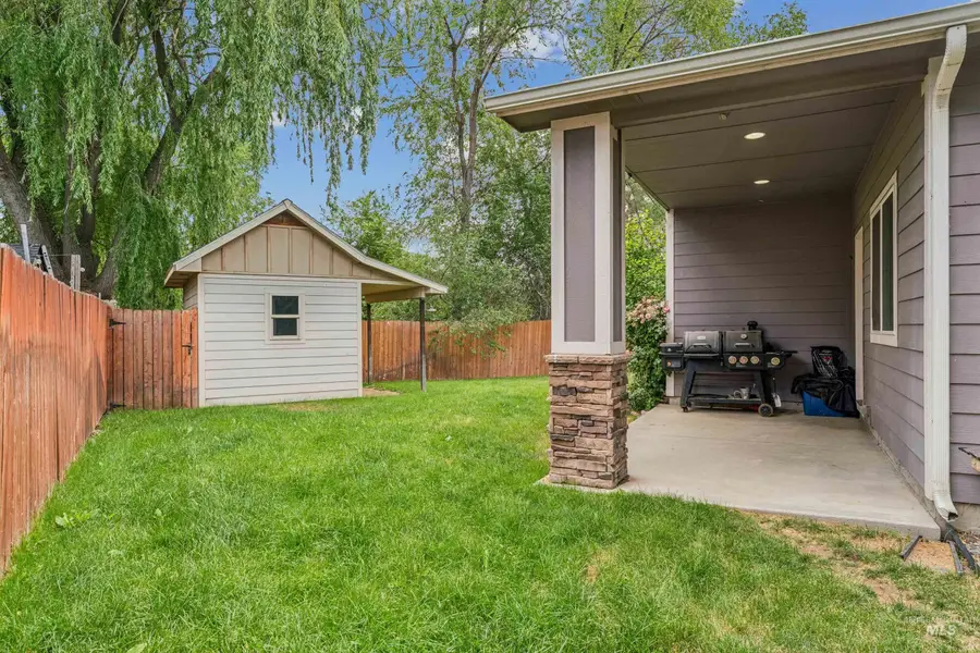 1801 Iowa, Nampa, ID 83686 - #3