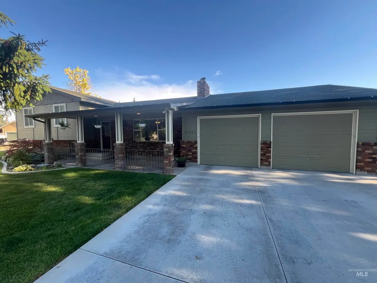 3001 Shamrock Ave, Nampa, ID 83686 - #1
