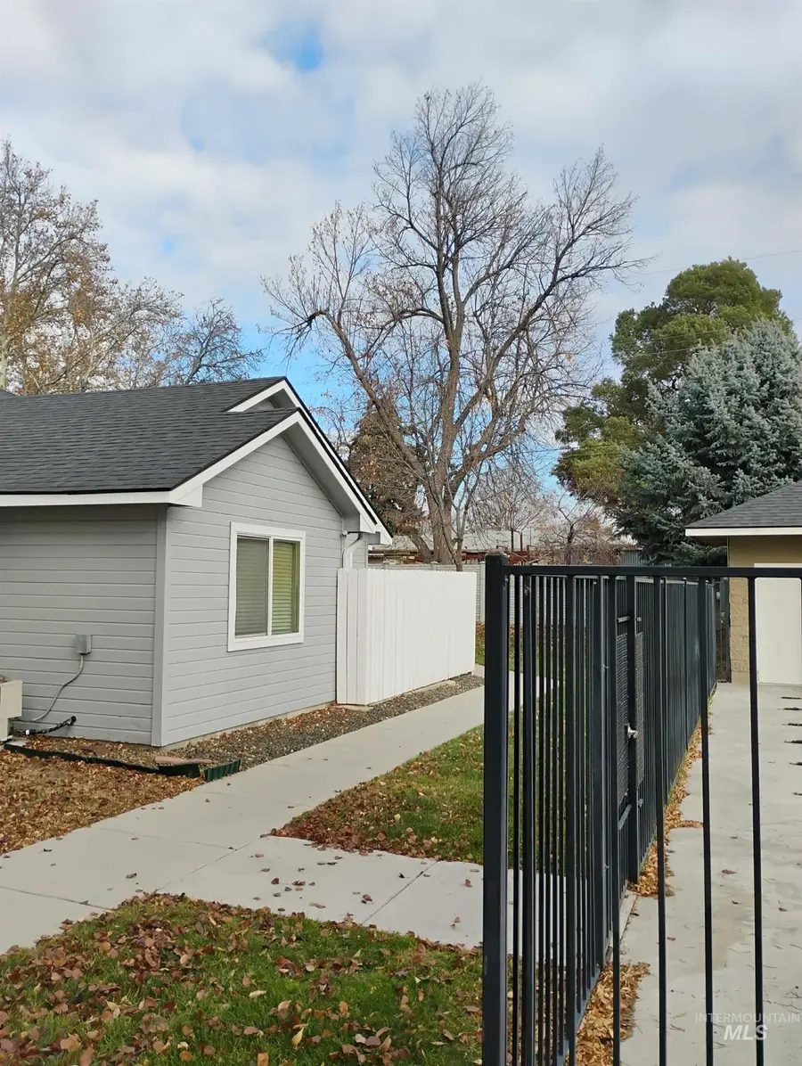8856 W Candleston Ln, Boise, ID 83709 - #2