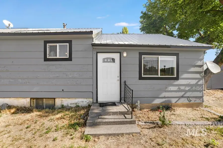 646 2nd Ave E, Wendell, ID 83355 - #3