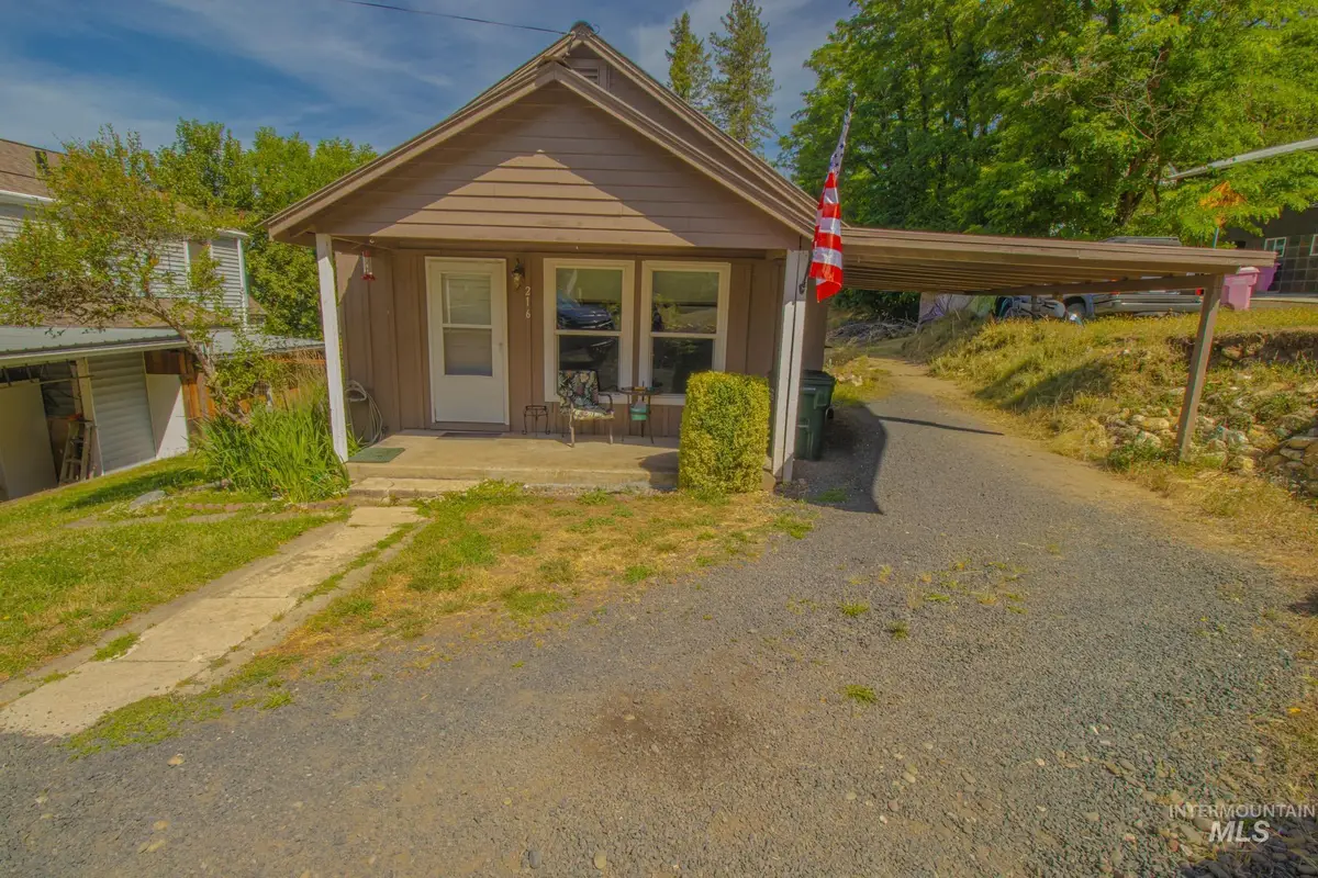 216 Tamarac St, Orofino, ID 83544 - #1