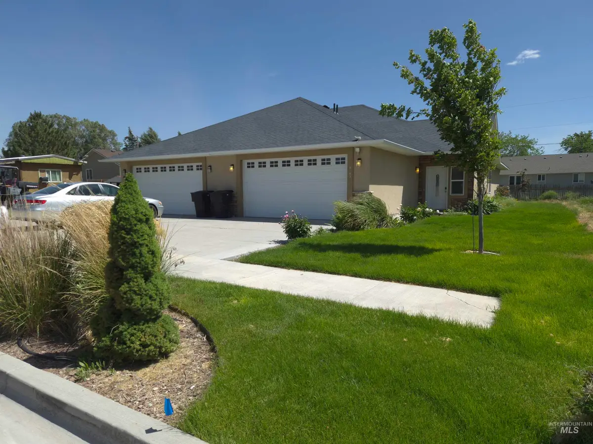 2103 Fort Hall Av, American Falls, ID 83211 - #1