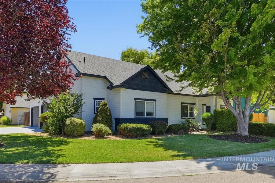 1827 W Lotus Ponds Ct., Nampa, ID 83651 - #2