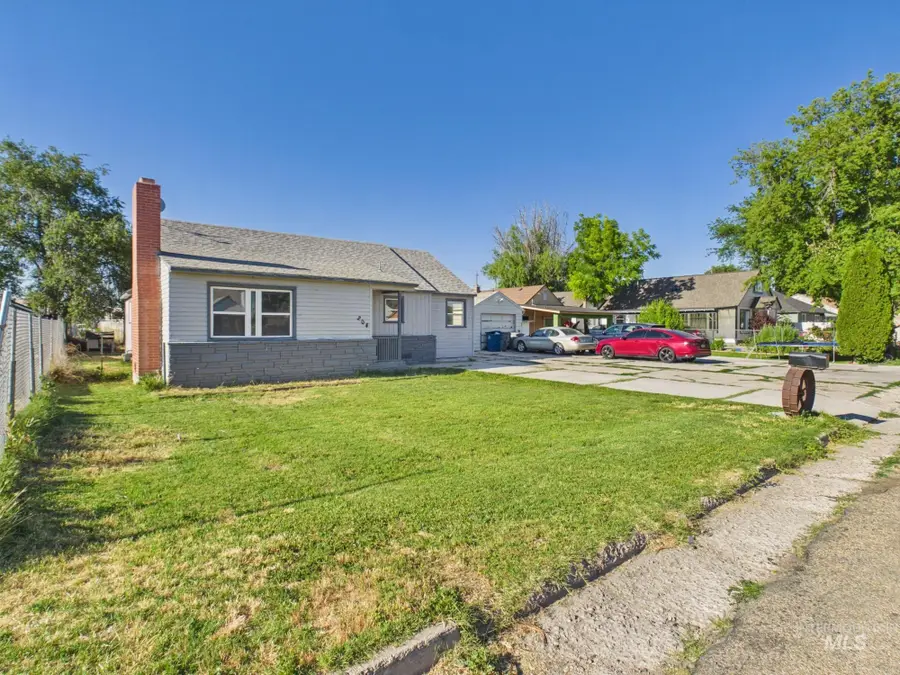 204 Anderson St, Caldwell, ID 83605 - #3