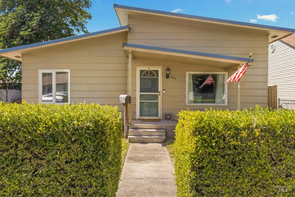 740 9th Street, Clarkston, WA 99403 - #1