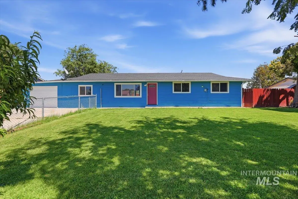 5720 Sunset Dr, Nampa, ID 83686 - #1