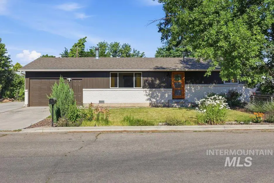2117 N Raymond St, Boise, ID 83704 - #1