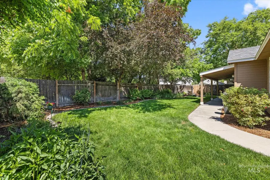 1825 N Highwood Ave, Boise, ID 83713 - #2