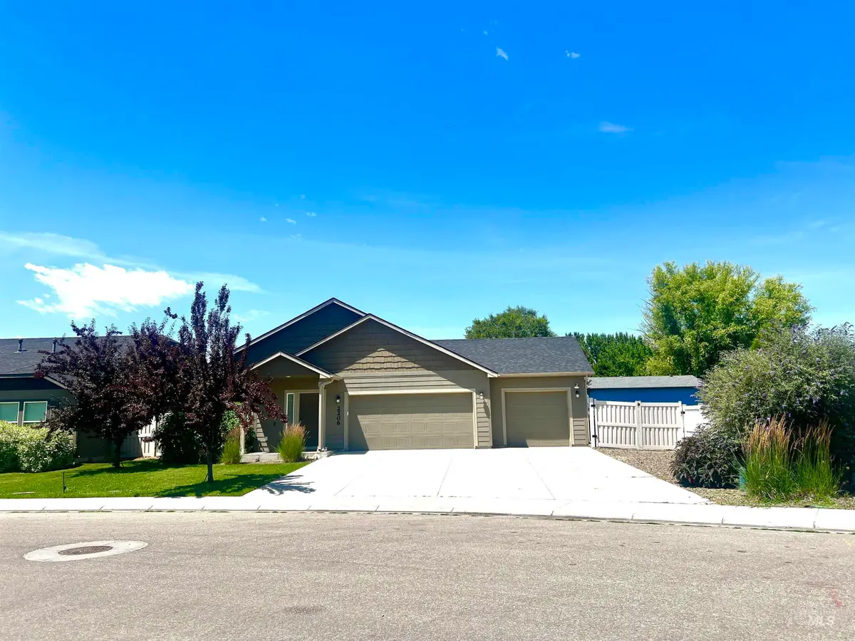 2206 E Elm Grove Drive, Nampa, ID 83686 - #1