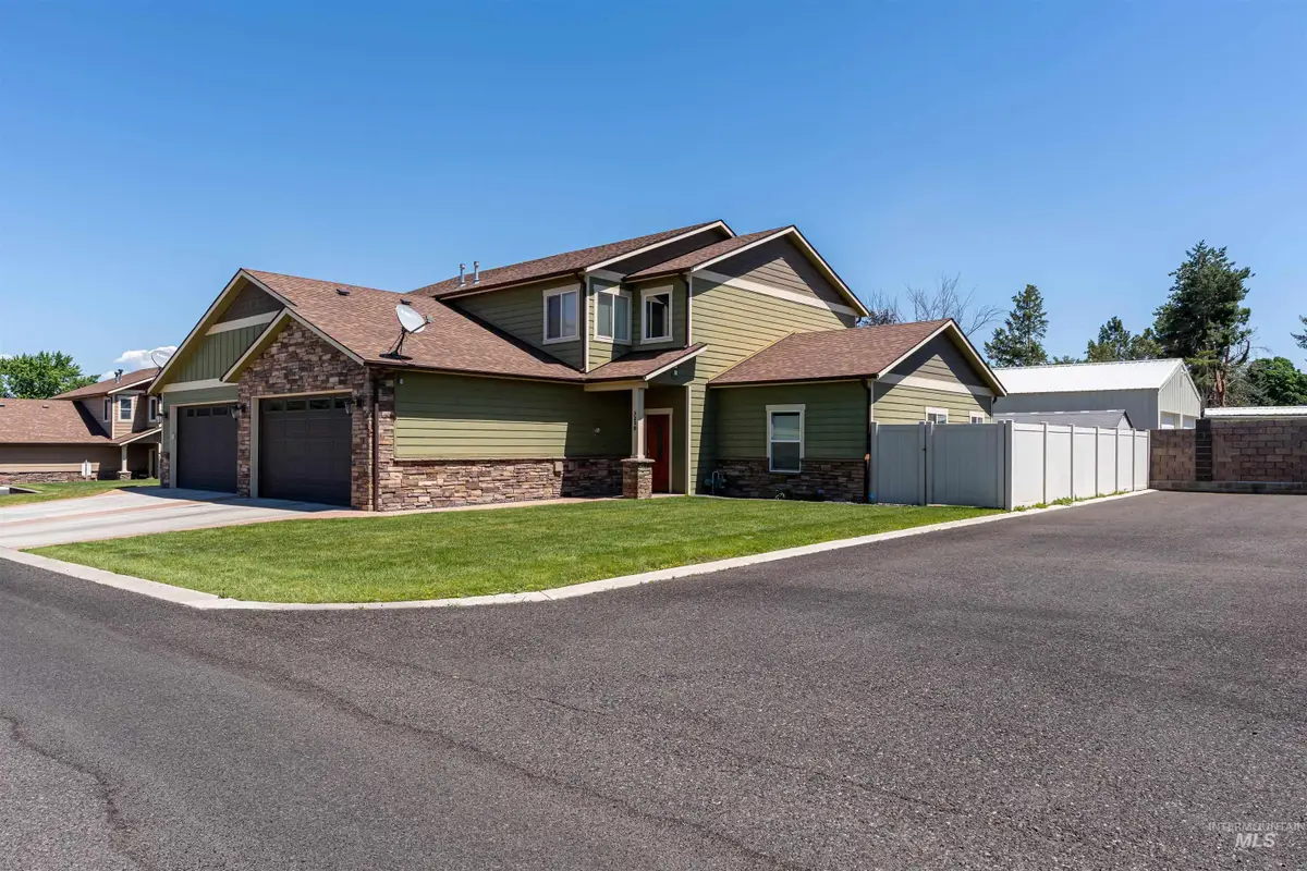 721 Linden Ave #D, Lewiston, ID 83501 - #1