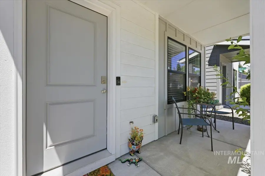 941 S Wavetrain, Boise, ID 83709 - #2