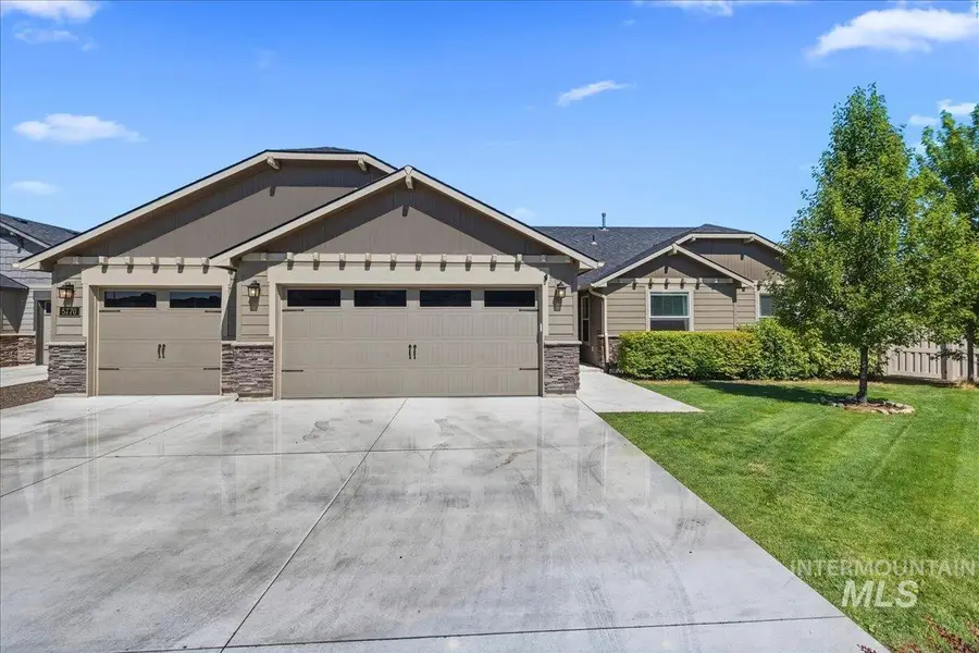 5770 E Walbrook St, Nampa, ID 83687 - #2