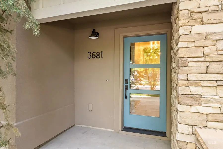 3681 E Parkcenter, Boise, ID 83716 - #2
