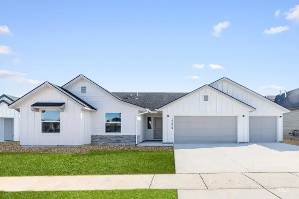 2450 W Clegane Ct, Kuna, ID 83634