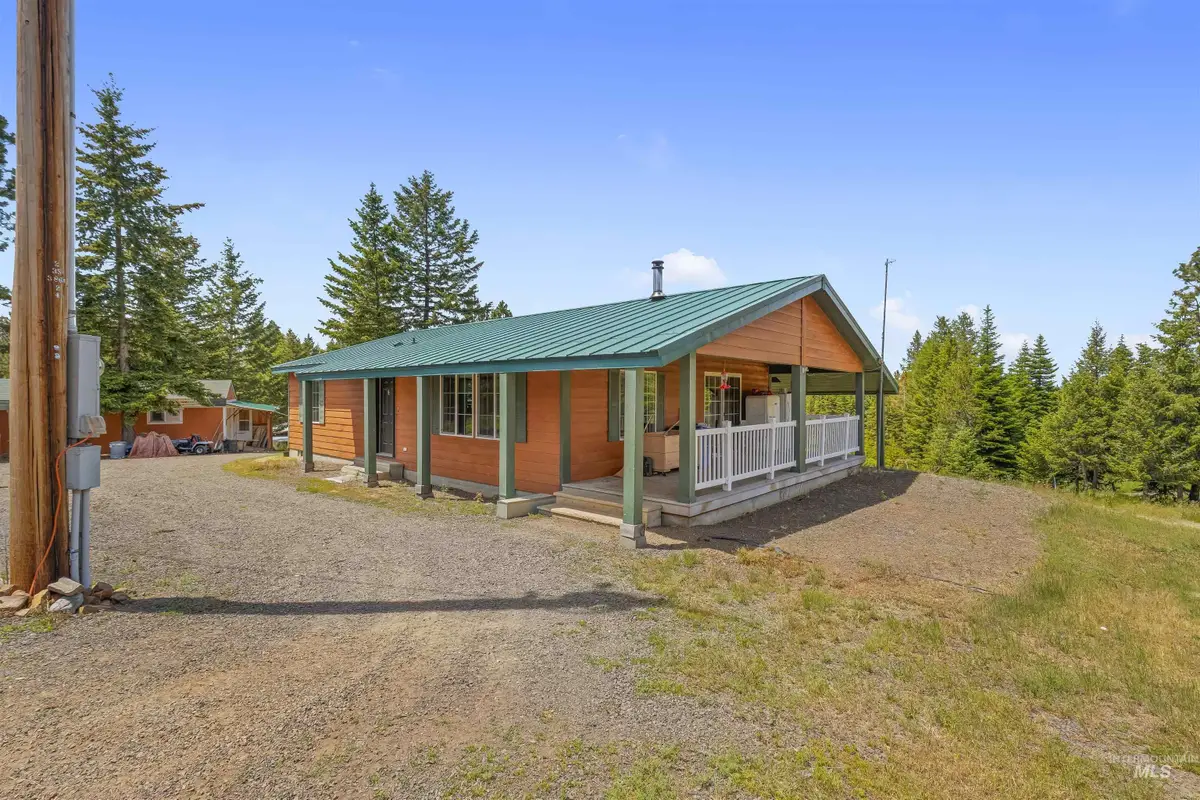 43874 Yellow Pine Avenue, Winchester, ID 83555 - #1