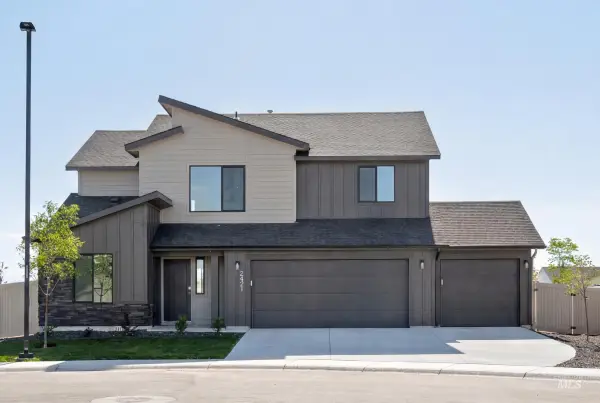 14044 Shiny Spruce St, Caldwell, ID 83607