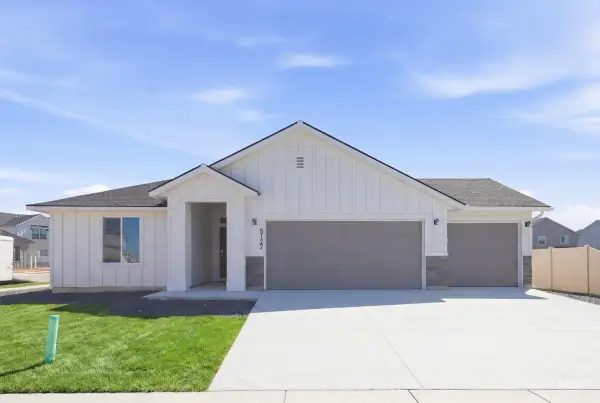 12817 Decatur St, Nampa, ID 83651