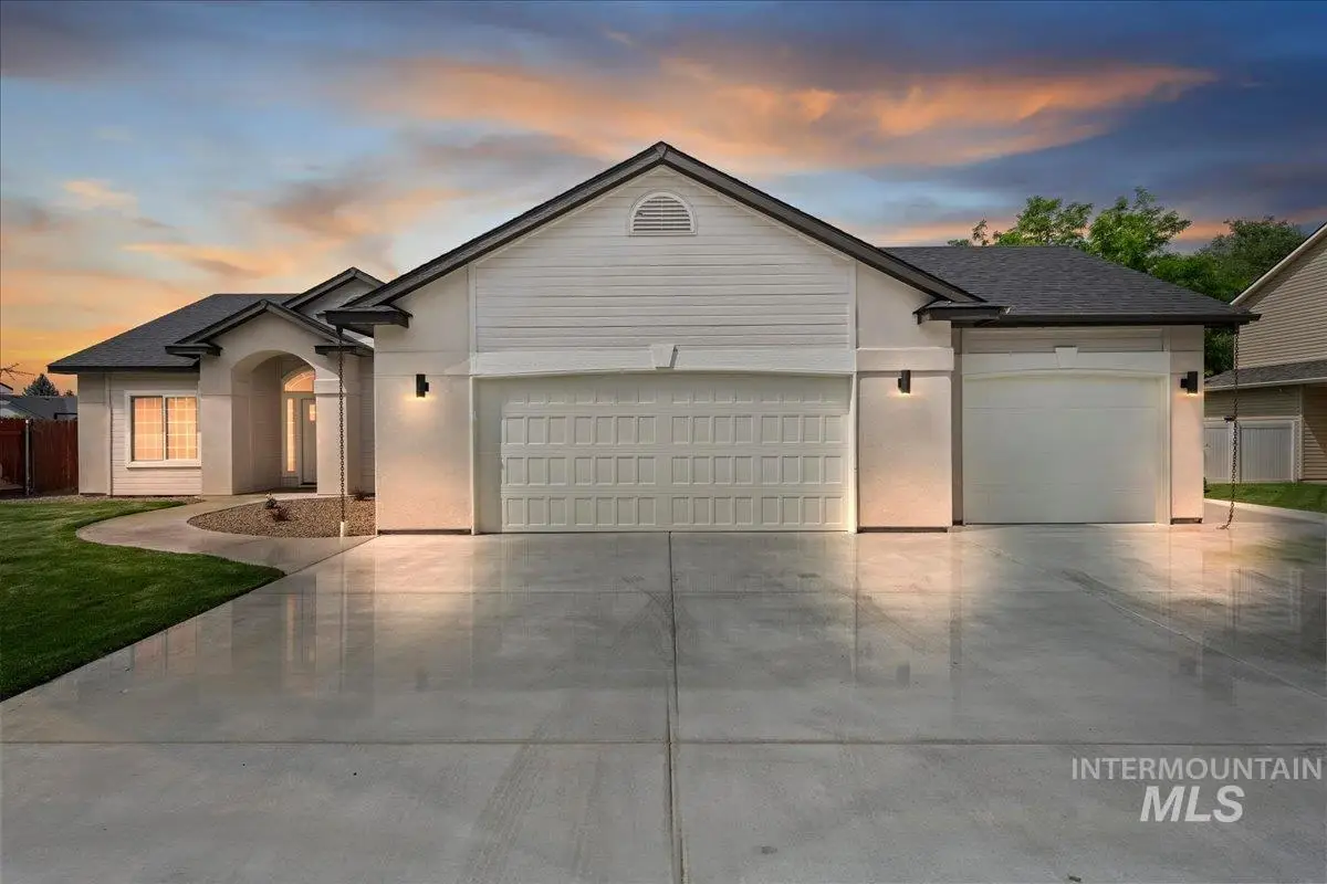 2800 Ohio Ave, Nampa, ID 83686 - #1