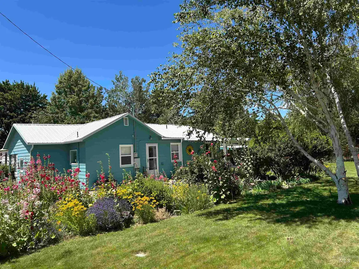 604 8th Ave E, Jerome, ID 83338 - #1