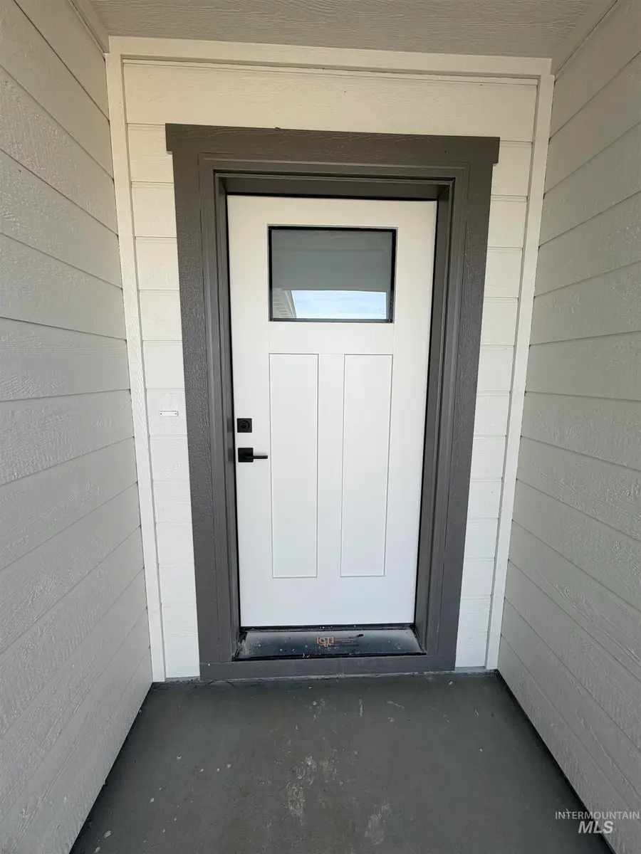2800 Driftwood Dr., Payette, ID 83661 - #3