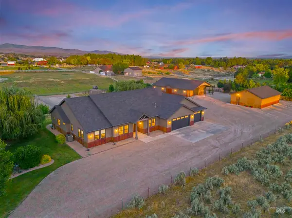 653 W Heikes Ln, Eagle, ID 83616