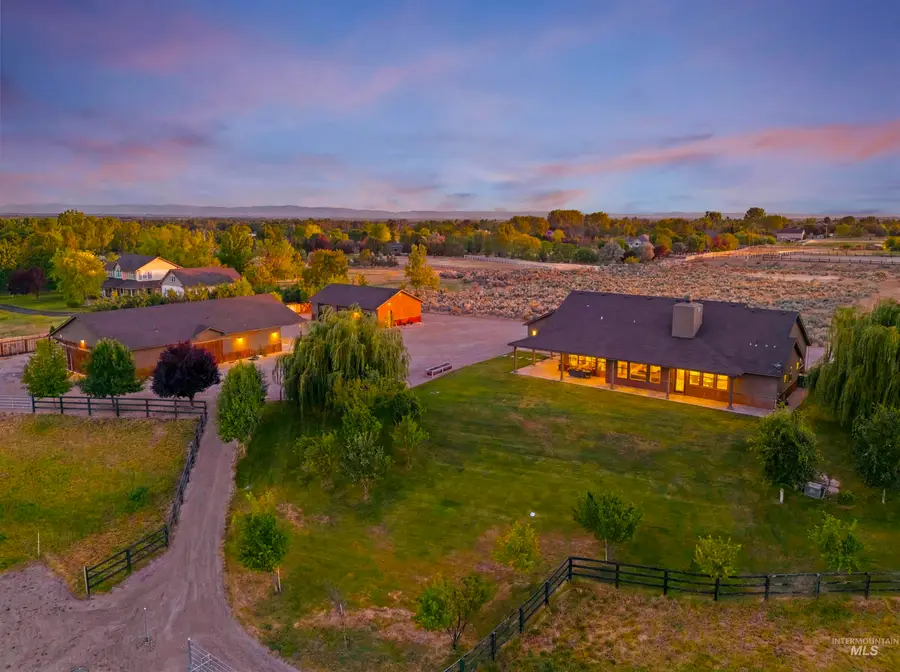 653 W Heikes Ln, Eagle, ID 83616 - #2