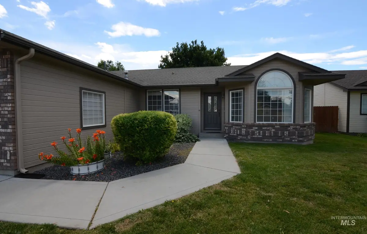 7589 Edgebrook Dr, Nampa, ID 83687 - #1