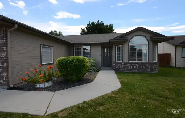 7589 Edgebrook Dr, Nampa, ID 83687