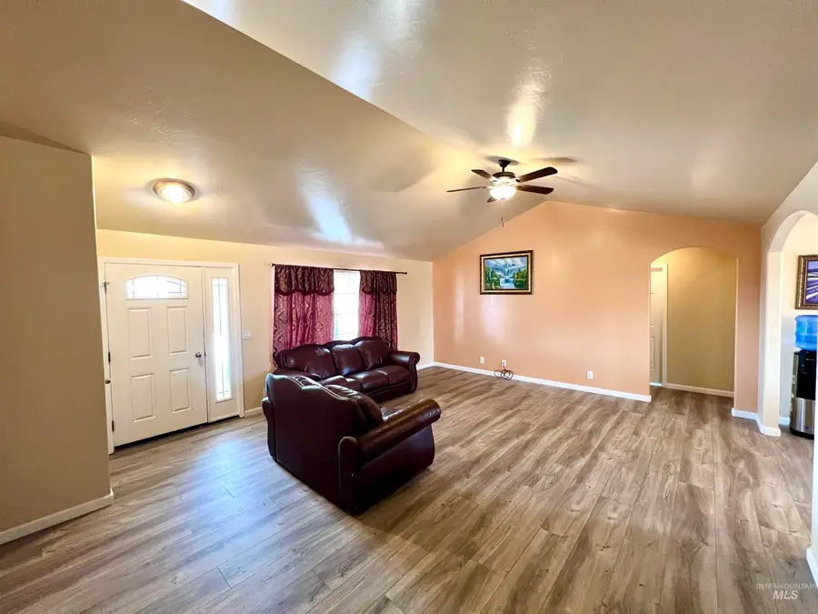 842 W 400 S, Heyburn, ID 83336 - #3