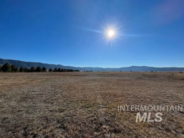 111 Sixty Ln, Cascade, ID 83611 - #2