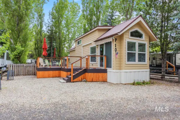 10 P Street, Cascade, ID 83611