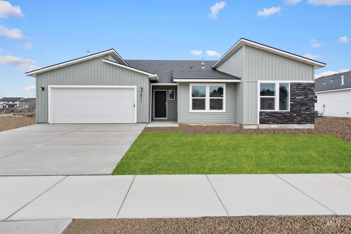 3536 E Boxelder Dr, Nampa, ID 83686 - #1