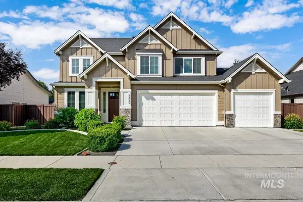5855 N Channing Way, Meridian, ID 83646