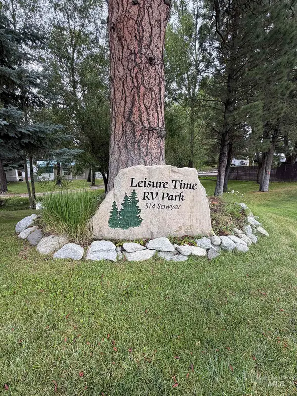 514 Sawyer St #A23, B24, Cascade, ID 83611