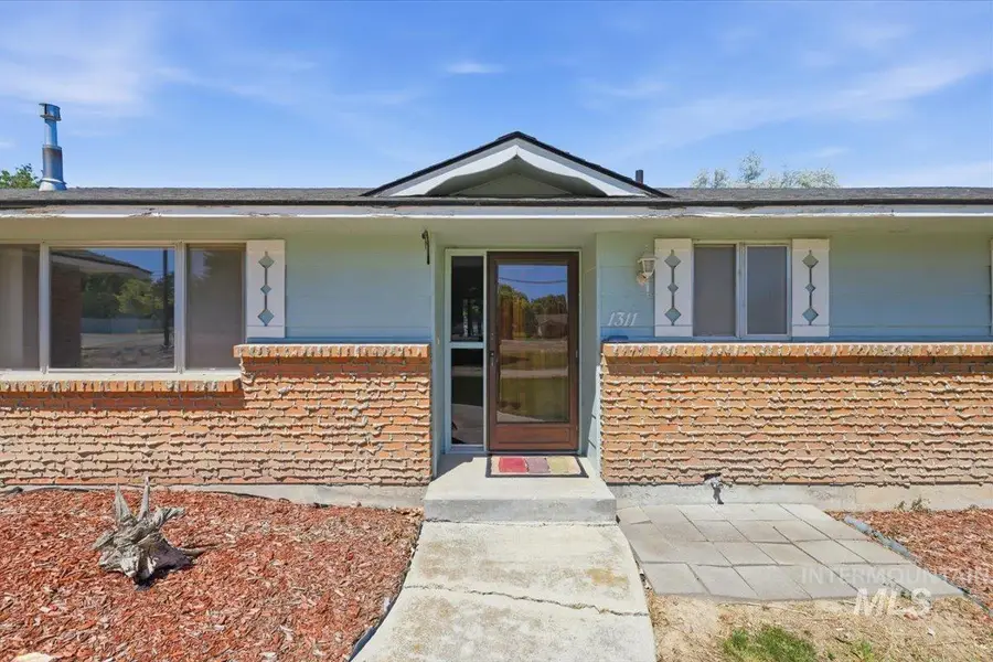 1311 N Middleton Rd, Nampa, ID 83651 - #2