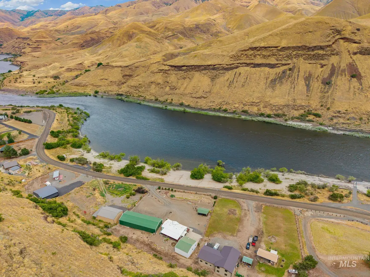 31018 Snake River Rd, Asotin, WA 99402 - #1