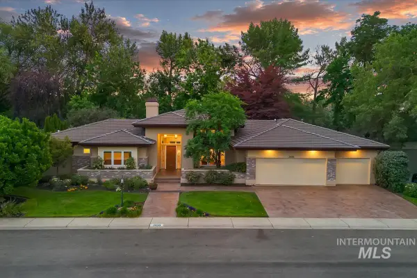3430 N Plantation River Dr, Garden City, ID 83703
