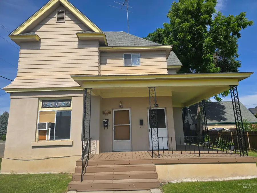 535 & 537 W 1st St, Weiser, ID 83672 - #2