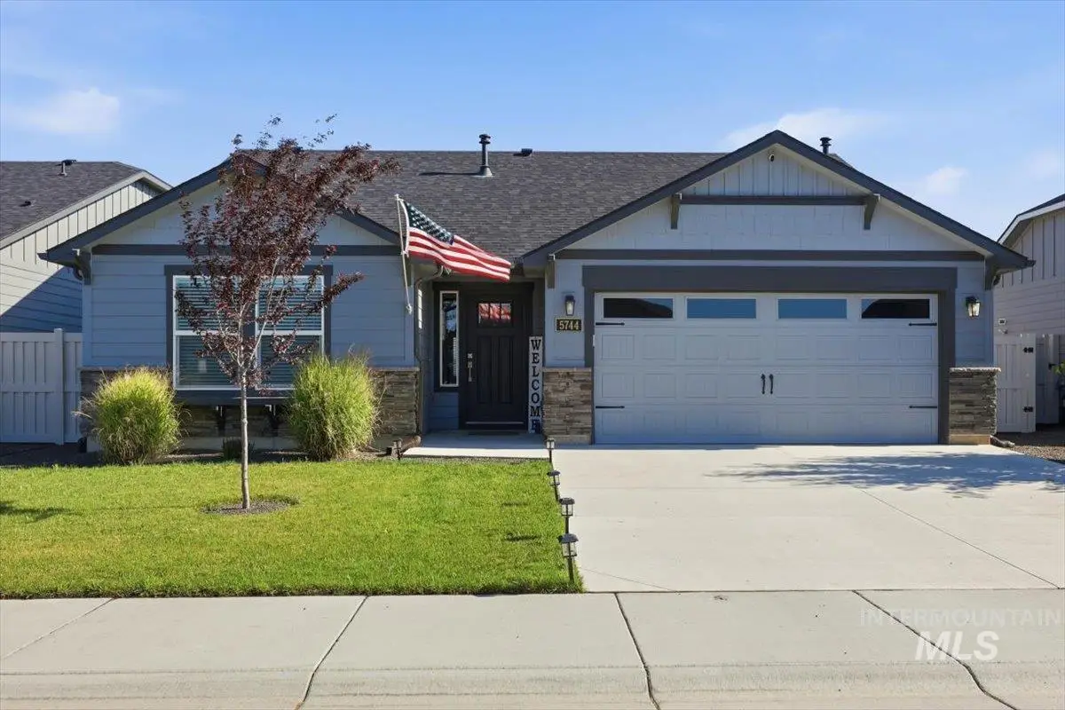 5744 E Garby Street, Nampa, ID 83687 - #1